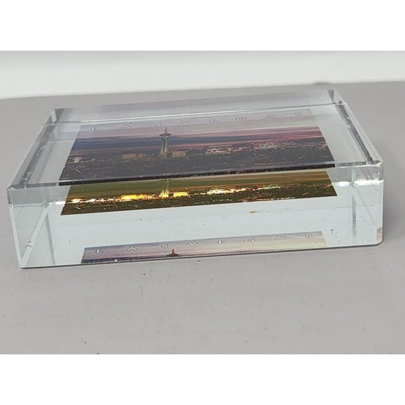 Vintage Las Vegas Skyline Acrylic Paperweight With Stunning Cityscape‎ Design - Picture 4 of 9